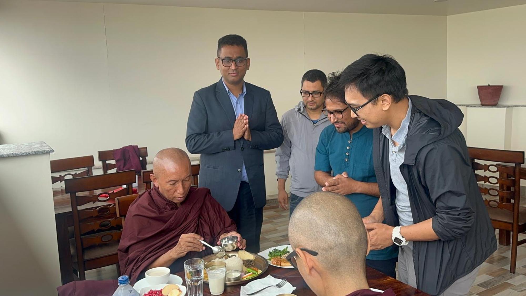 Kusum Airport Hotel Katmandu Eksteriør billede