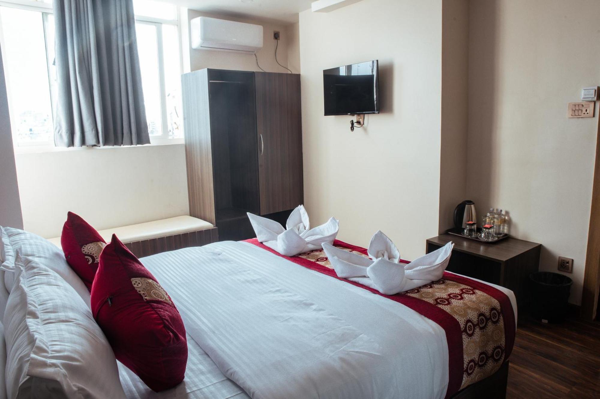 Kusum Airport Hotel Katmandu Eksteriør billede