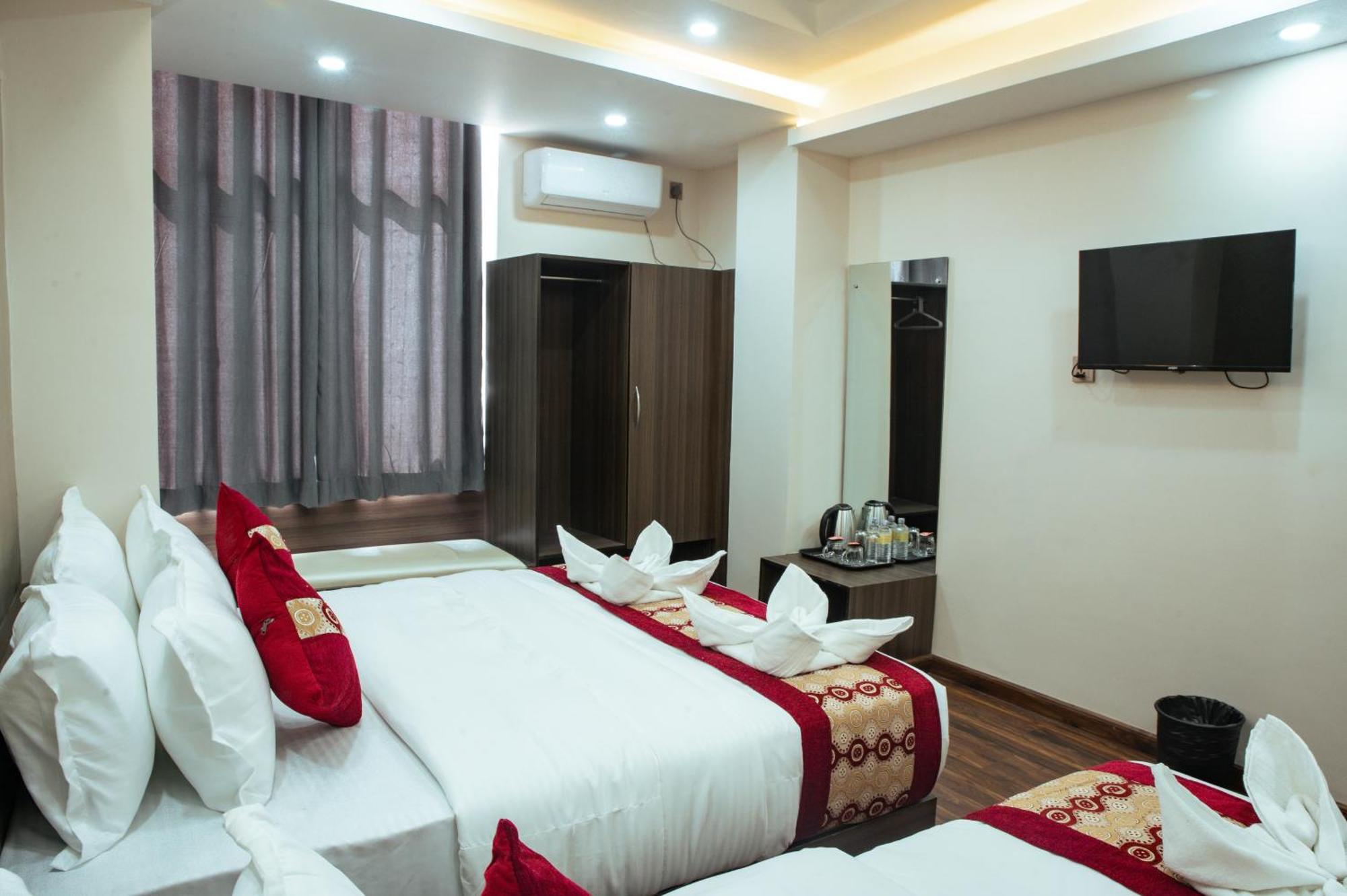 Kusum Airport Hotel Katmandu Eksteriør billede