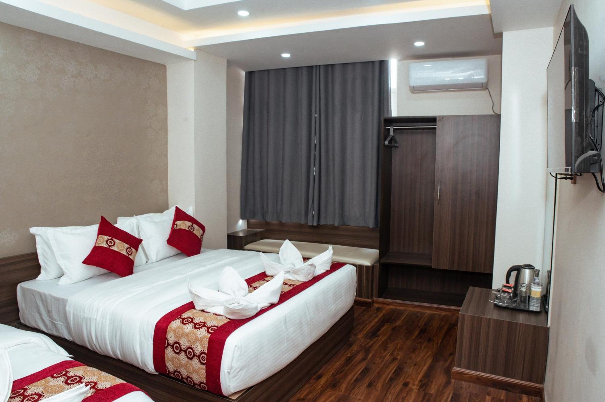 Kusum Airport Hotel Katmandu Eksteriør billede