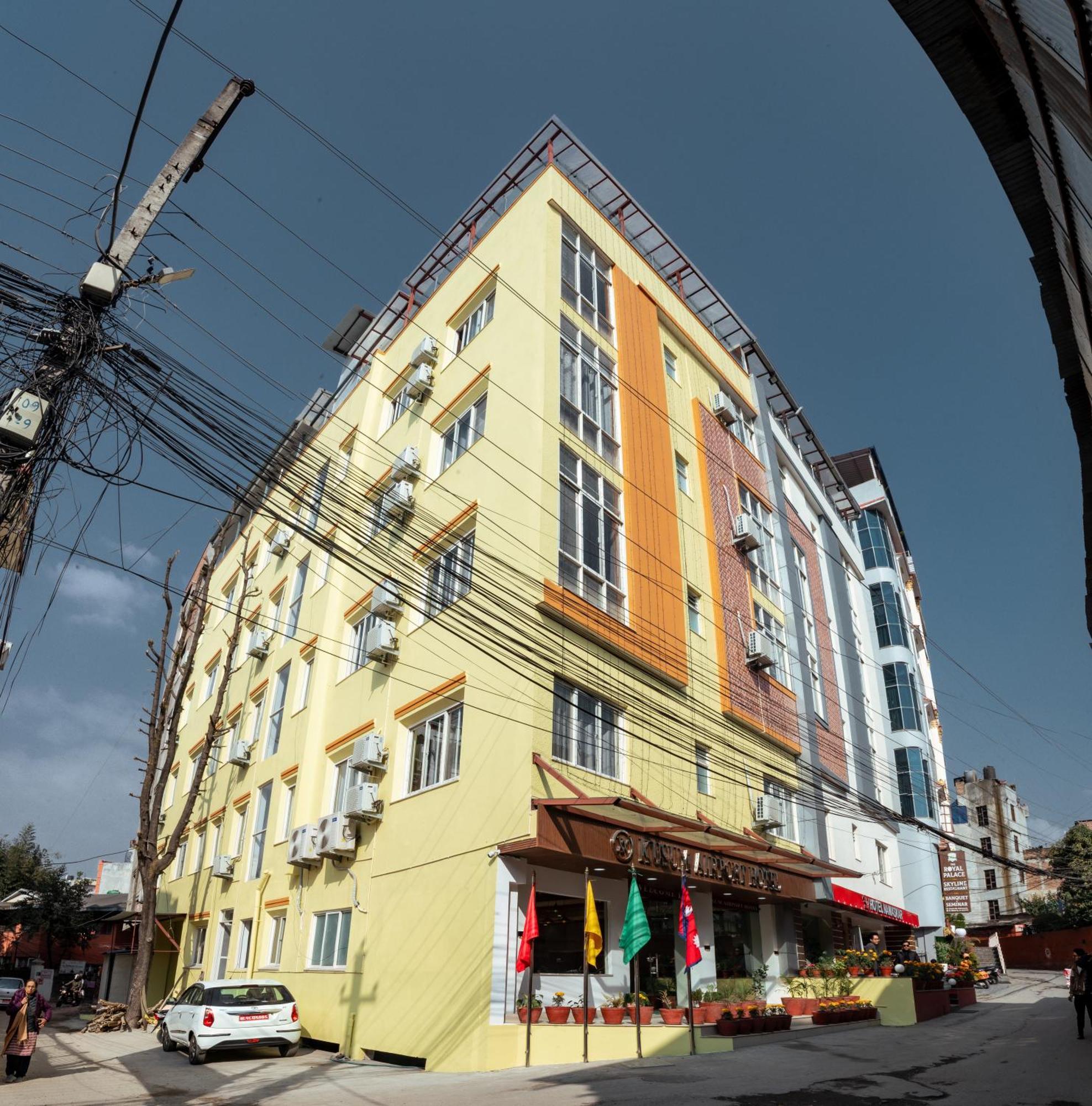 Kusum Airport Hotel Katmandu Eksteriør billede